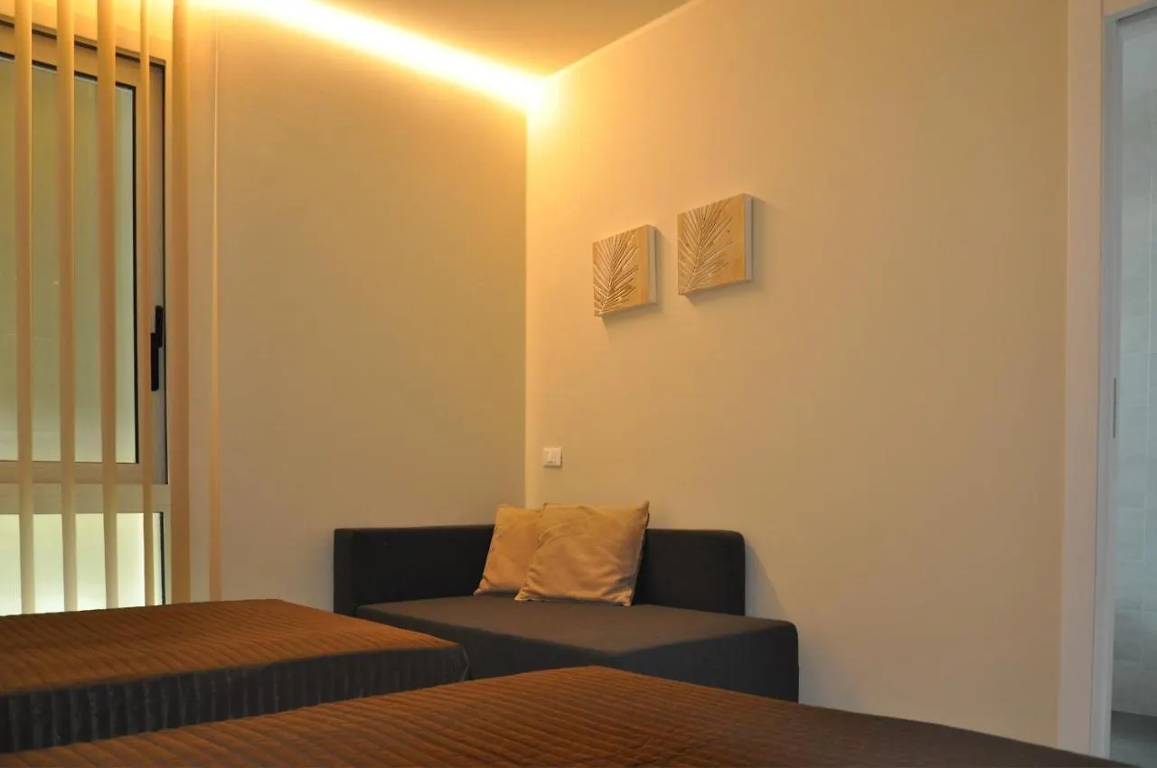Garda Bloom Holiday Apartments Padenghe sul Garda 0*,  Italië