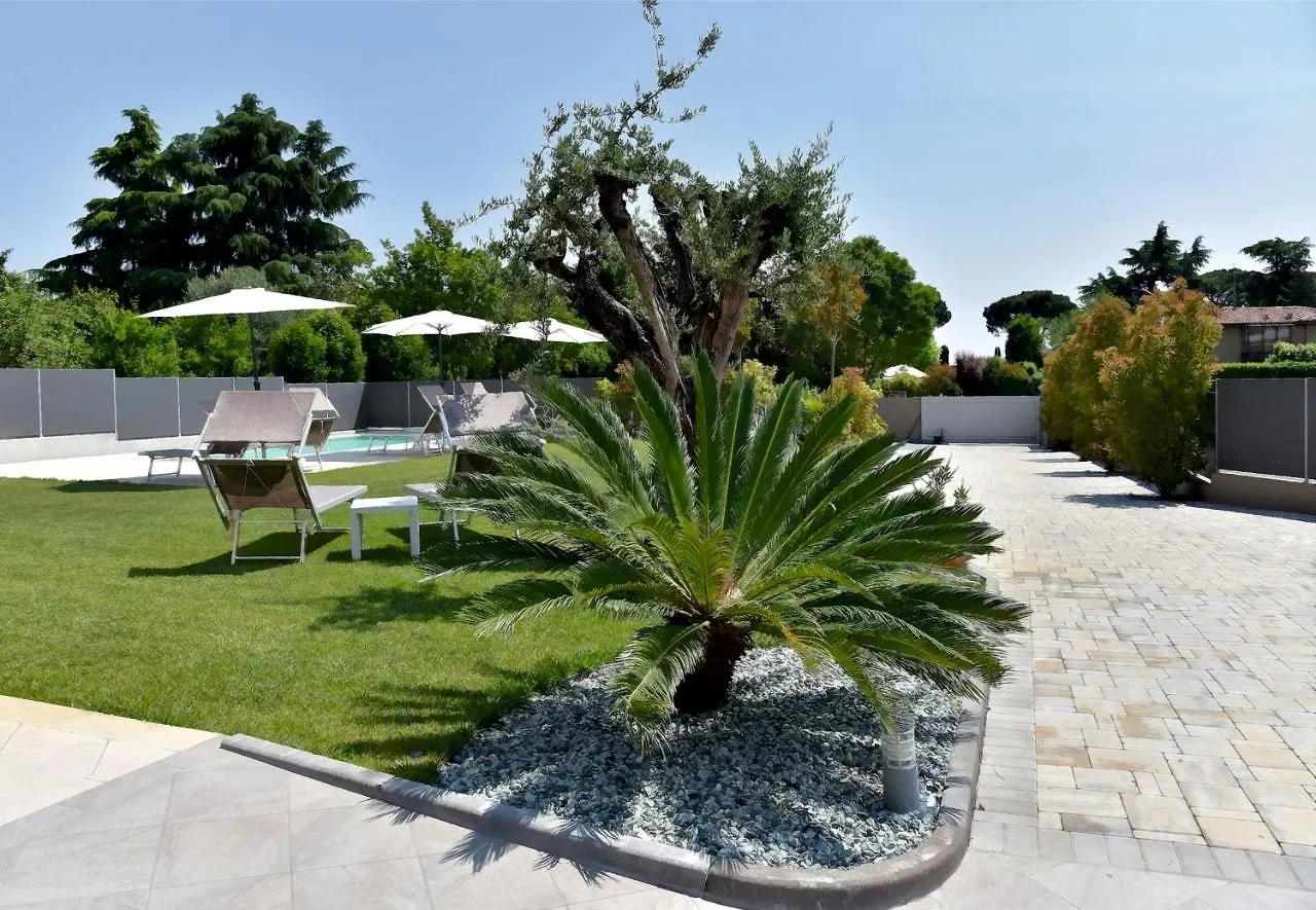 Garda Bloom Holiday Apartments Padenghe sul Garda Italië