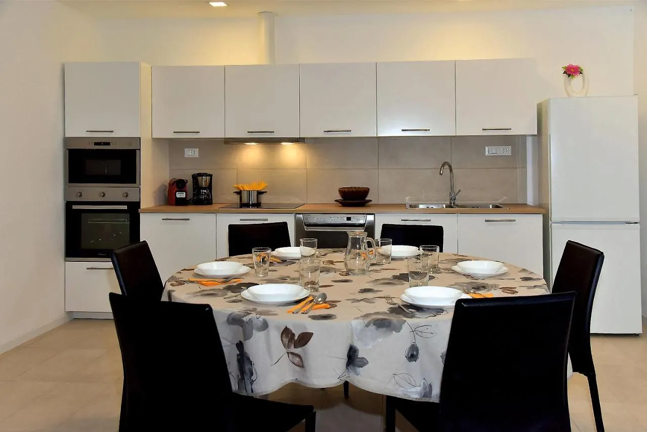Garda Bloom Holiday Apartments Padenghe sul Garda Italië