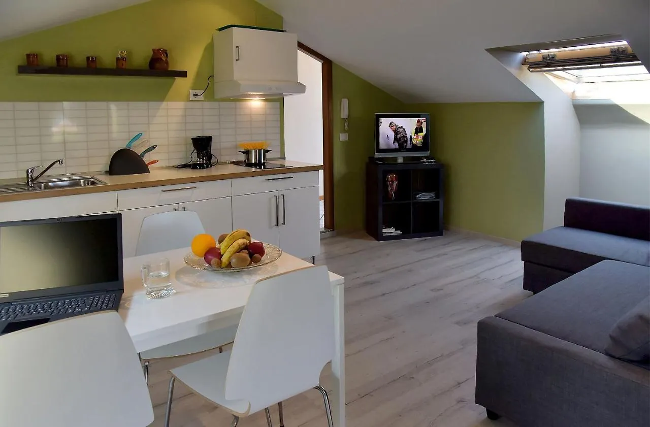 Garda Bloom Holiday Apartments Padenghe sul Garda Italië