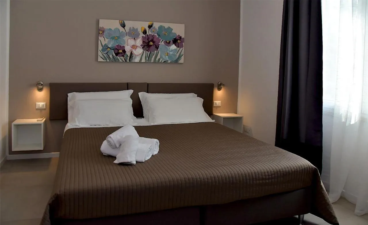 Garda Bloom Holiday Apartments Padenghe sul Garda 0*,  Italië