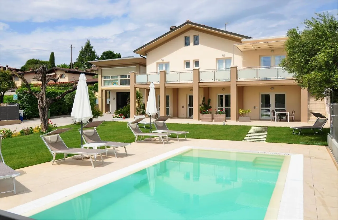 Garda Bloom Holiday Apartments Padenghe sul Garda 0*,